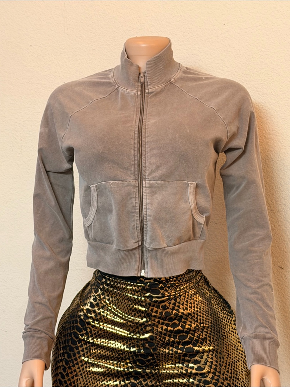 SKIMS Cozy Fleece Cropped Zip Up - Cream - Size S - Aritzia